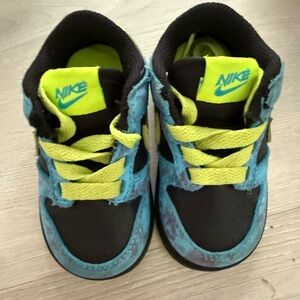 Nike Dunk Low Toddler Blue and Neon Yellow Sneakers